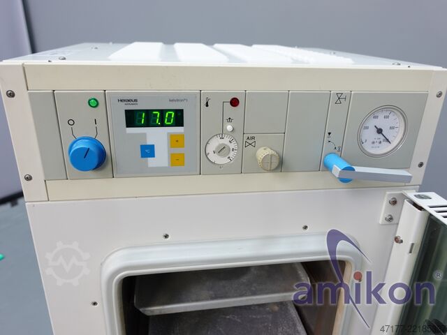 Vacuum drying oven Heraeus VT 6025 200°C
