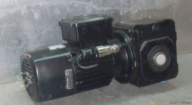 Getriebemotor 0,37 kW 59 U/min Stöber S102AG0230D71L4