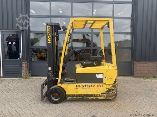 Electric 3-wheel forklift Hyster J2.00XMT