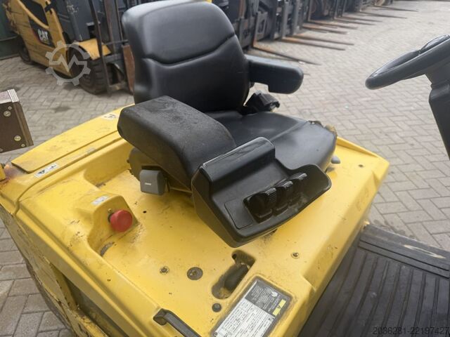 Electric 3-wheel forklift Hyster J2.00XMT