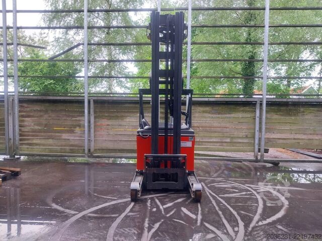Schubmaststapler Linde R14HD-01