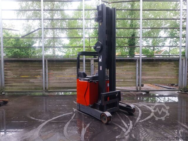 Schubmaststapler Linde R14HD-01
