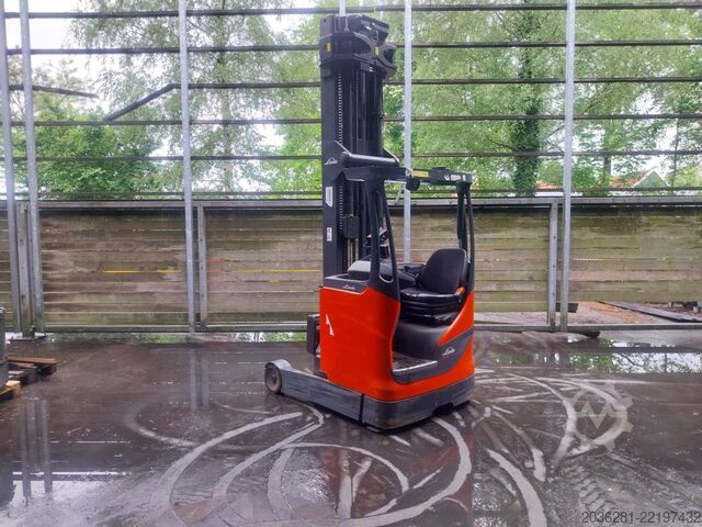 Schubmaststapler Linde R14HD-01