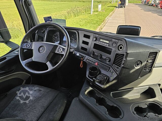 Suitcase MERCEDES-BENZ ANTOS 1924 L 19T TAILLIFT