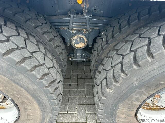 Asphalt sprayer Iveco Trakker 330 6X4 LINNHOFF& HENNE AWÖL 600 6M3 AS...