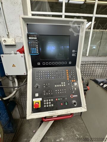 Milling machine HERMLE UWF 900 E