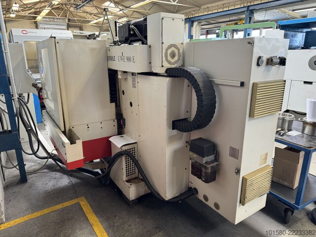 Milling machine HERMLE UWF 900 E