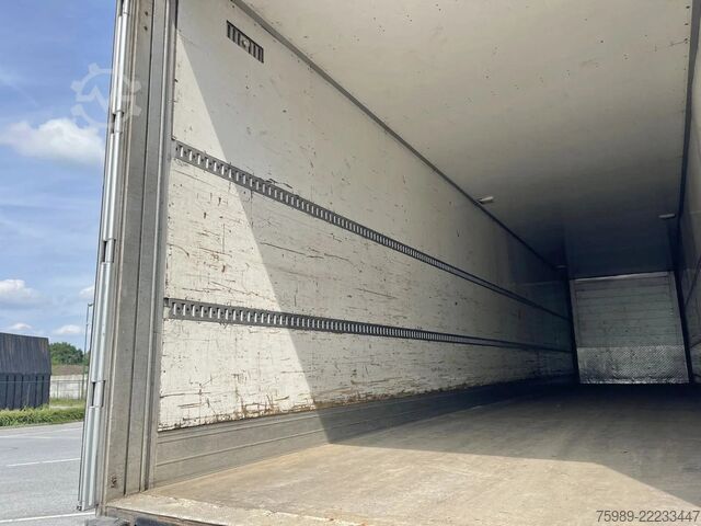 Suitcase Schmitz Cargobull SAF AXLES, DISC BRAKES, VERY GOOD TIRES