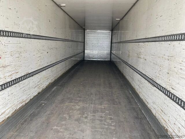 Suitcase Schmitz Cargobull SAF AXLES, DISC BRAKES, VERY GOOD TIRES