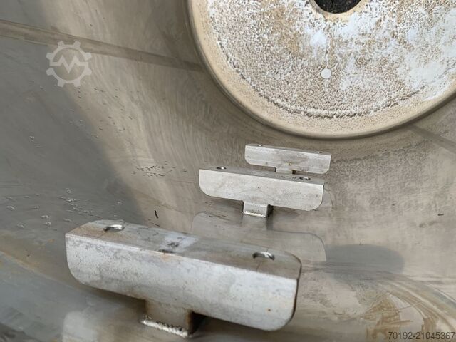 1750 liter tank made of V2A stainless steel  S16511