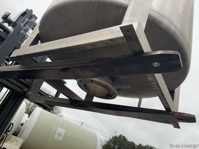 1750 liter tank made of V2A stainless steel  S16511