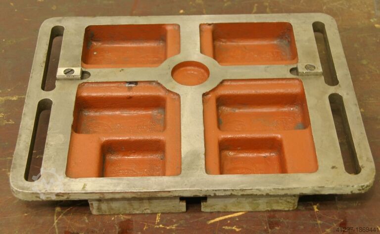 Aufspannplatte mit T Nut Guss 330/260/H40 mm