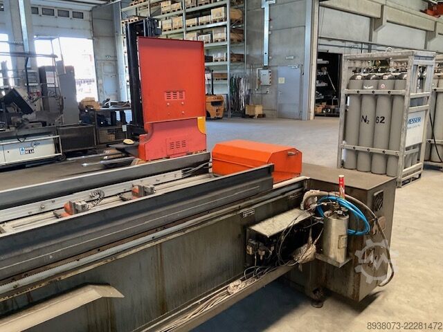 Universal-Bearbeitungszentrum Tekna TK 426/3