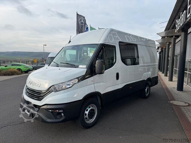 High-roof van Iveco Daily 35S16 A8 *DoKa*Automatik*AHK*R3.520mm*