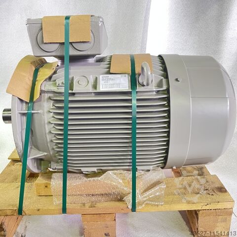 Motor SIEMENS 1LE1501-2AB63-4FA4
