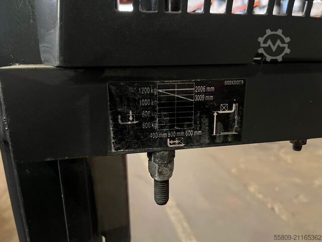 Hochhubwagen Linde L12 // 3166h Betriebsstunden