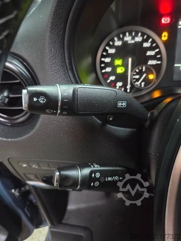 Kastenwagen MERCEDES-BENZ Vito Kasten 110  Kamera Tempom. Klima Tüv neu E6