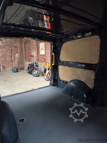 Kastenwagen MERCEDES-BENZ Vito Kasten 110  Kamera Tempom. Klima Tüv neu E6