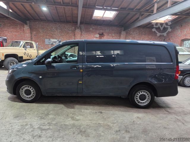 Kleinbus MERCEDES-BENZ Vito Kasten 110  Kamera Tempom. Klima Tüv neu E6