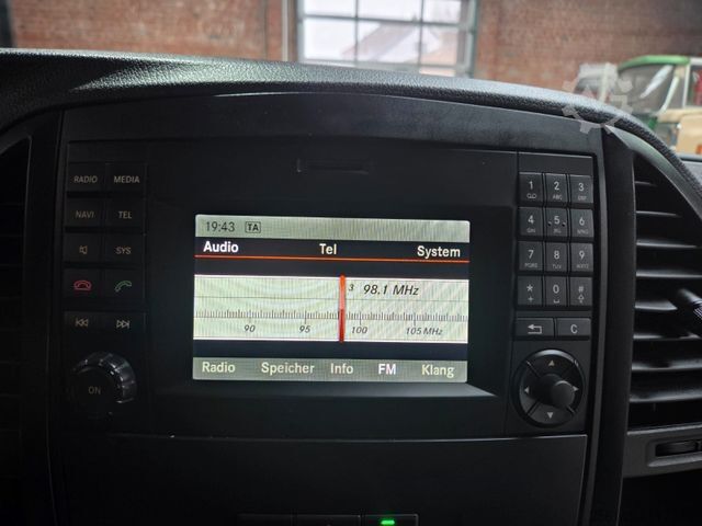 Kleinbus MERCEDES-BENZ Vito Kasten 110  Kamera Tempom. Klima Tüv neu E6