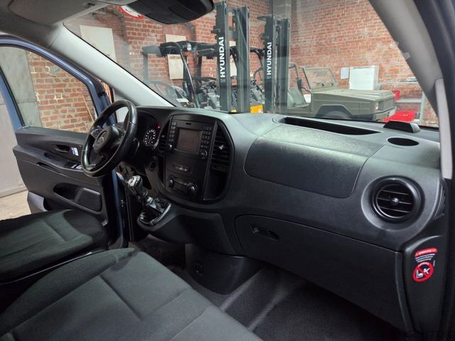 Kleinbus MERCEDES-BENZ Vito Kasten 110  Kamera Tempom. Klima Tüv neu E6