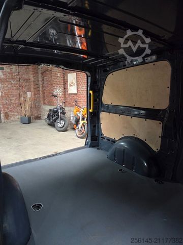 Kleinbus MERCEDES-BENZ Vito Kasten 110  Kamera Tempom. Klima Tüv neu E6