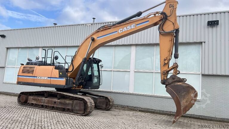 Raupenbagger CASE CX 300 D       2017