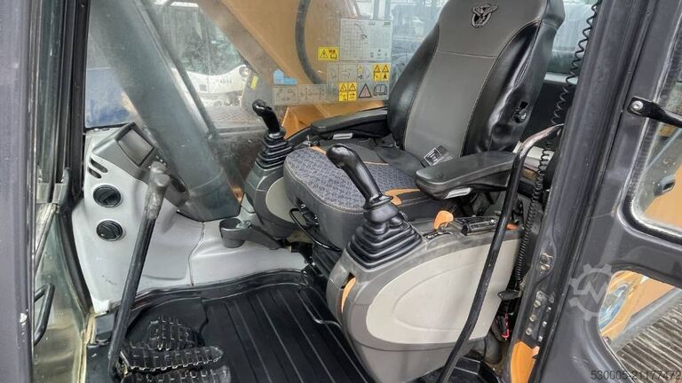Raupenbagger CASE CX 300 D       2017