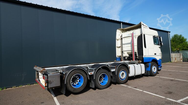 Containertransport DAF XF 510 8x2 20FT container transport truck