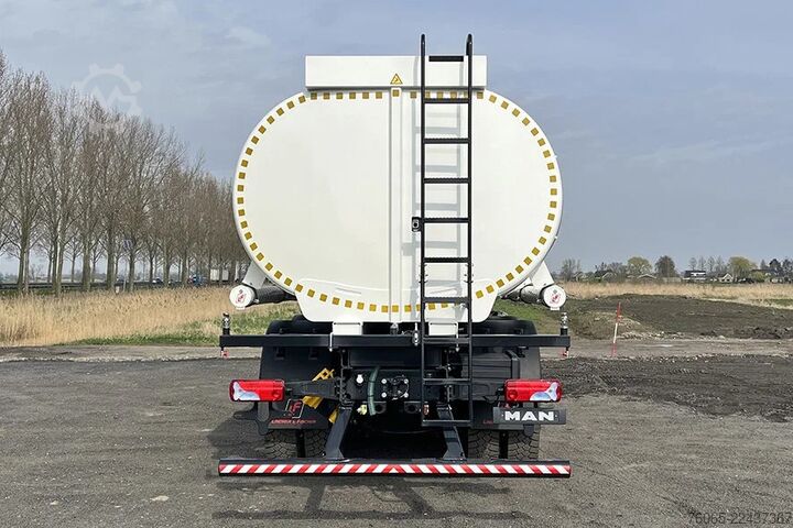 Food tanker MAN TGS 33.400 BB CH Water Tank Truck (8 units)