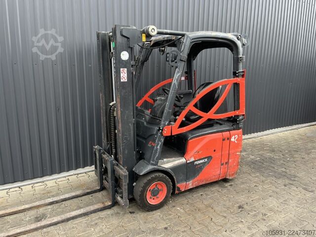 Electric 3-wheel forklift Linde E14-01