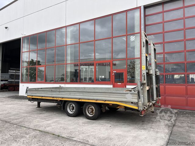 Low loader trailer Möslein TTS 13 Schwebheim  13 t Tandemtieflader
