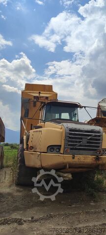 Box truck VOLVO A35D