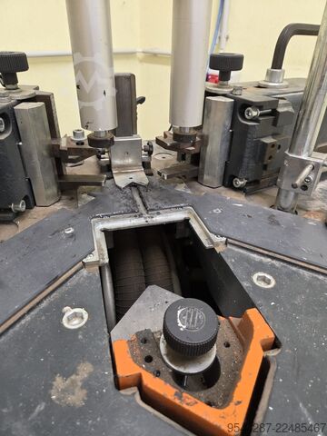 Double miter saw Elumatec EP 124/00