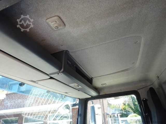 Customized van MAN 8.220 Koffer mit LBW als Wohnmobil ausgebaut 4x2