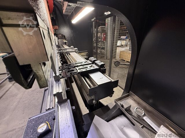 Durchlaufpresse AMADA HFE M2 100-3