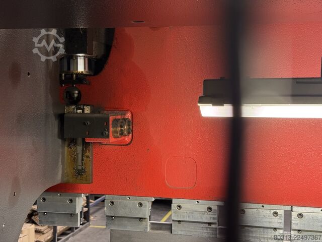 Durchlaufpresse AMADA HFE M2 100-3