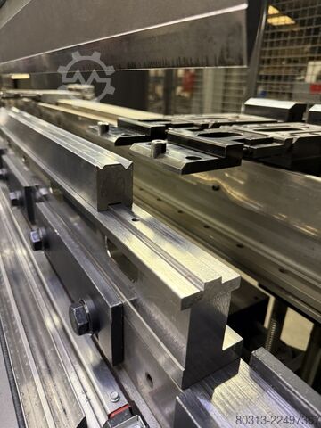 Durchlaufpresse AMADA HFE M2 100-3