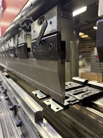 Durchlaufpresse AMADA HFE M2 100-3