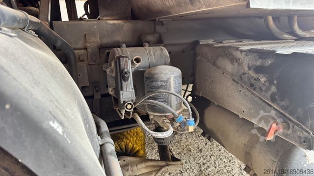 Road sweeper MAN 14.192 FR Khermaschine 4x2 Baujahr 1994