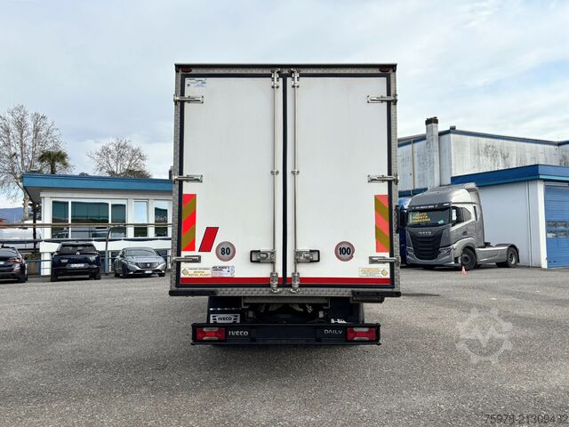 Refrigerator body van Iveco Daily 65c18