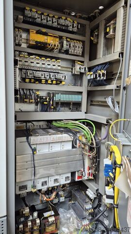 Vertikales Bearbeitungszentrum DECKEL- MAHO DMG DMC 104 V linear