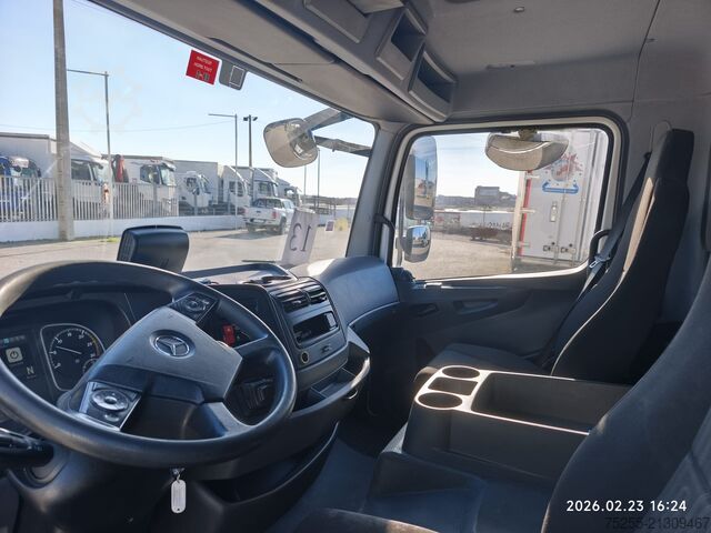 Box truck Mercedes-Benz Atego 1221