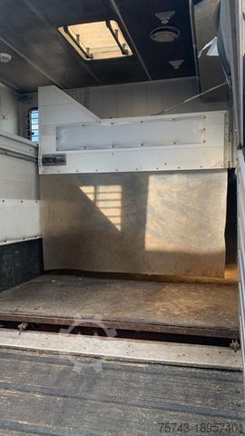 Viehtransporter MERCEDES-BENZ 817