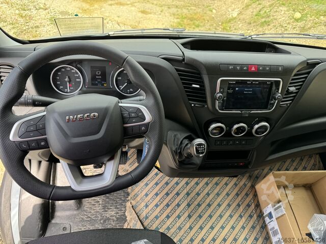 Abrollkipper Transporter Iveco DAILY 70 S 18H 4x4 WX Frontbügel GV5*
