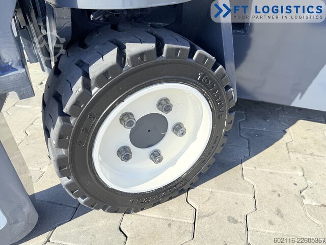 4-way forklift Combilift CB3000 DIESEL TRIPLEX 5500 FREE-LIFT