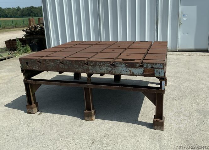 Cast iron bed Taque fonte rainurée - Floor Plate 2300 x 1900 x 200 mm