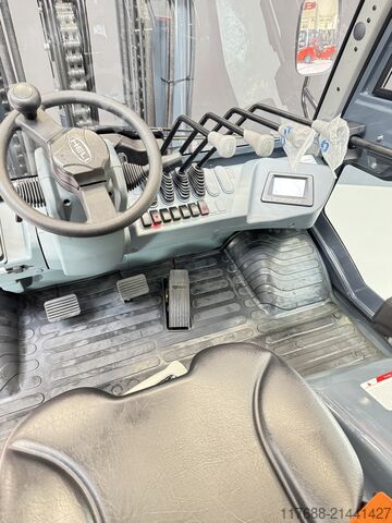 Diesel front loader Heli CPCD100 - Cummings - 10t - 4,5m Hub - Garantie