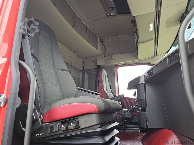 Standard-SZM VOLVO FH 460 6X2 XENON SKIRTS