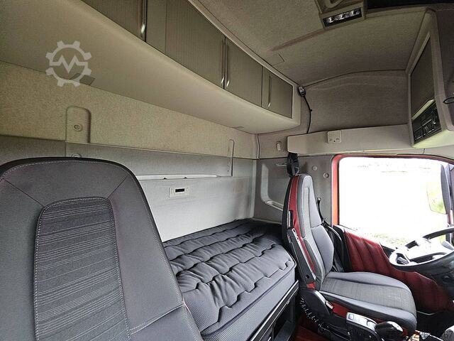 Standard-SZM VOLVO FH 460 6X2 XENON SKIRTS